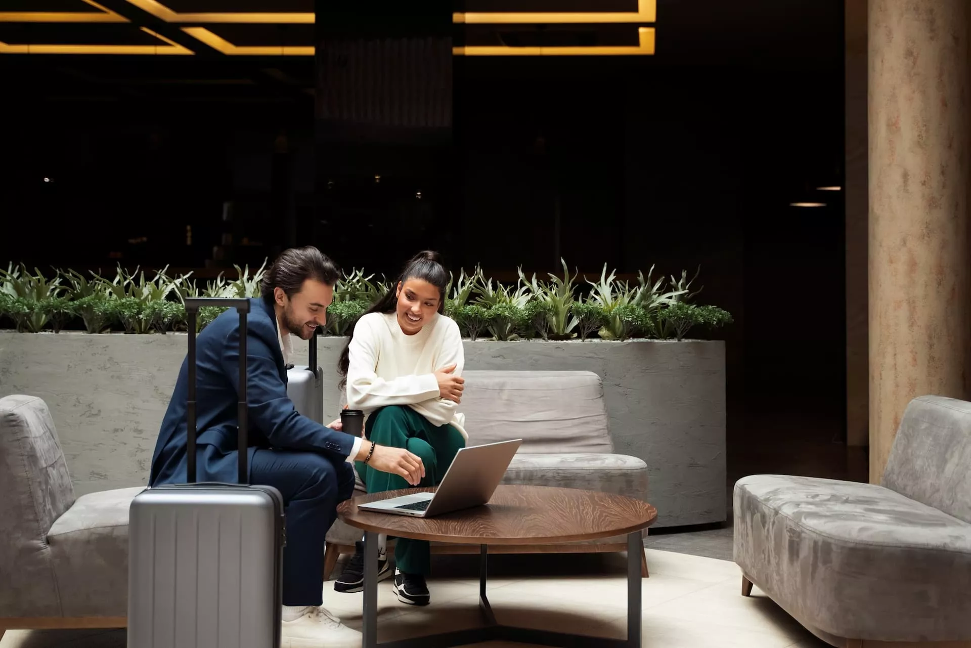 visuel media et crm data